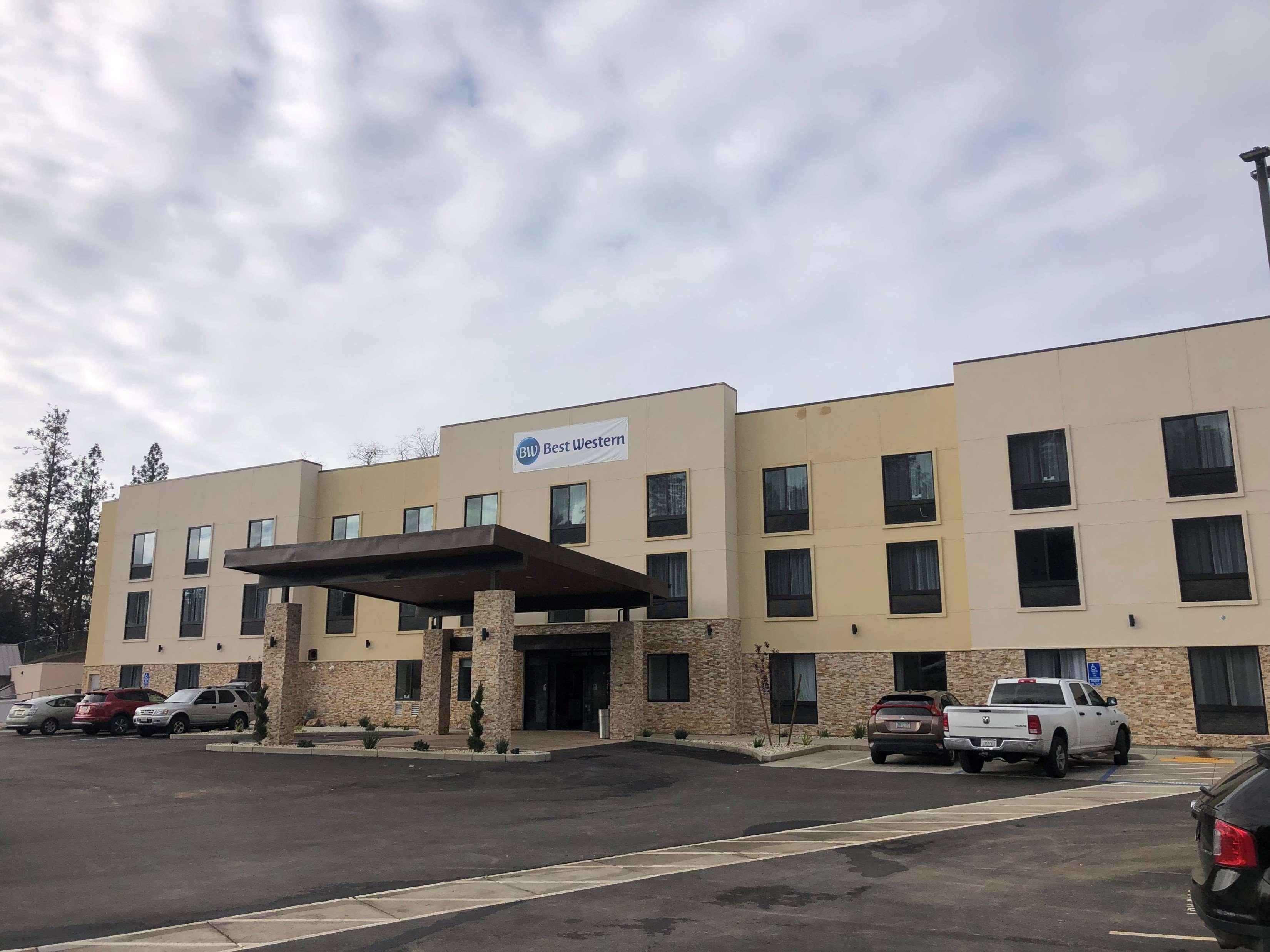 Best Western 科尔法克斯 外观 照片