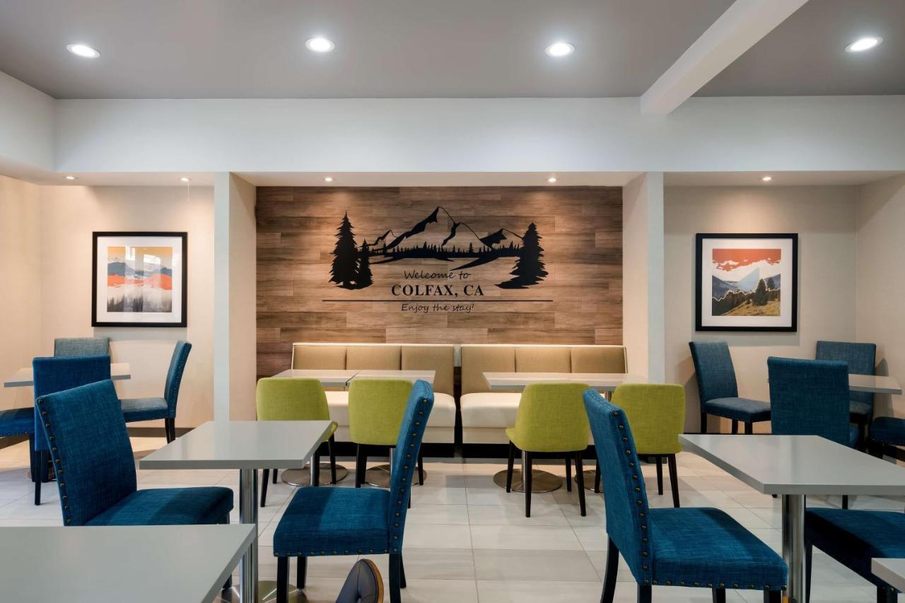 Best Western 科尔法克斯 外观 照片