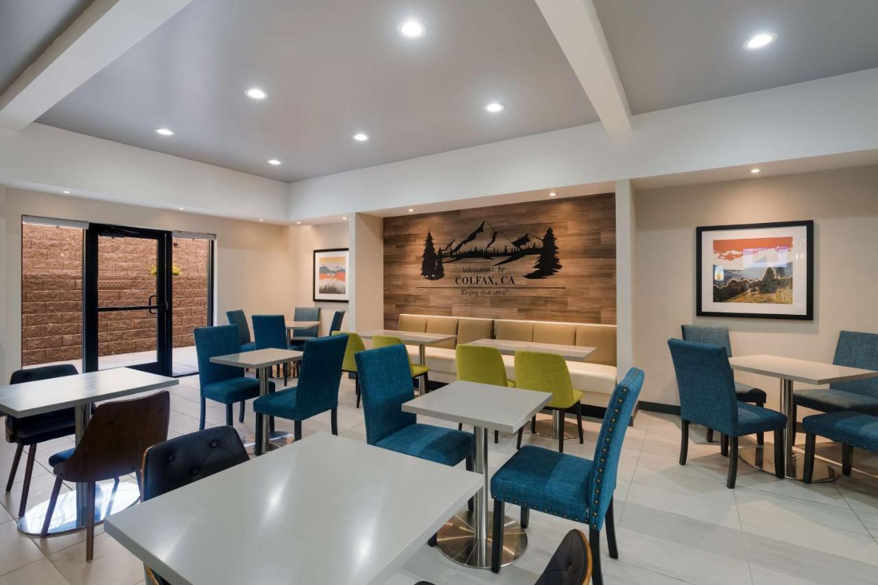 Best Western 科尔法克斯 外观 照片